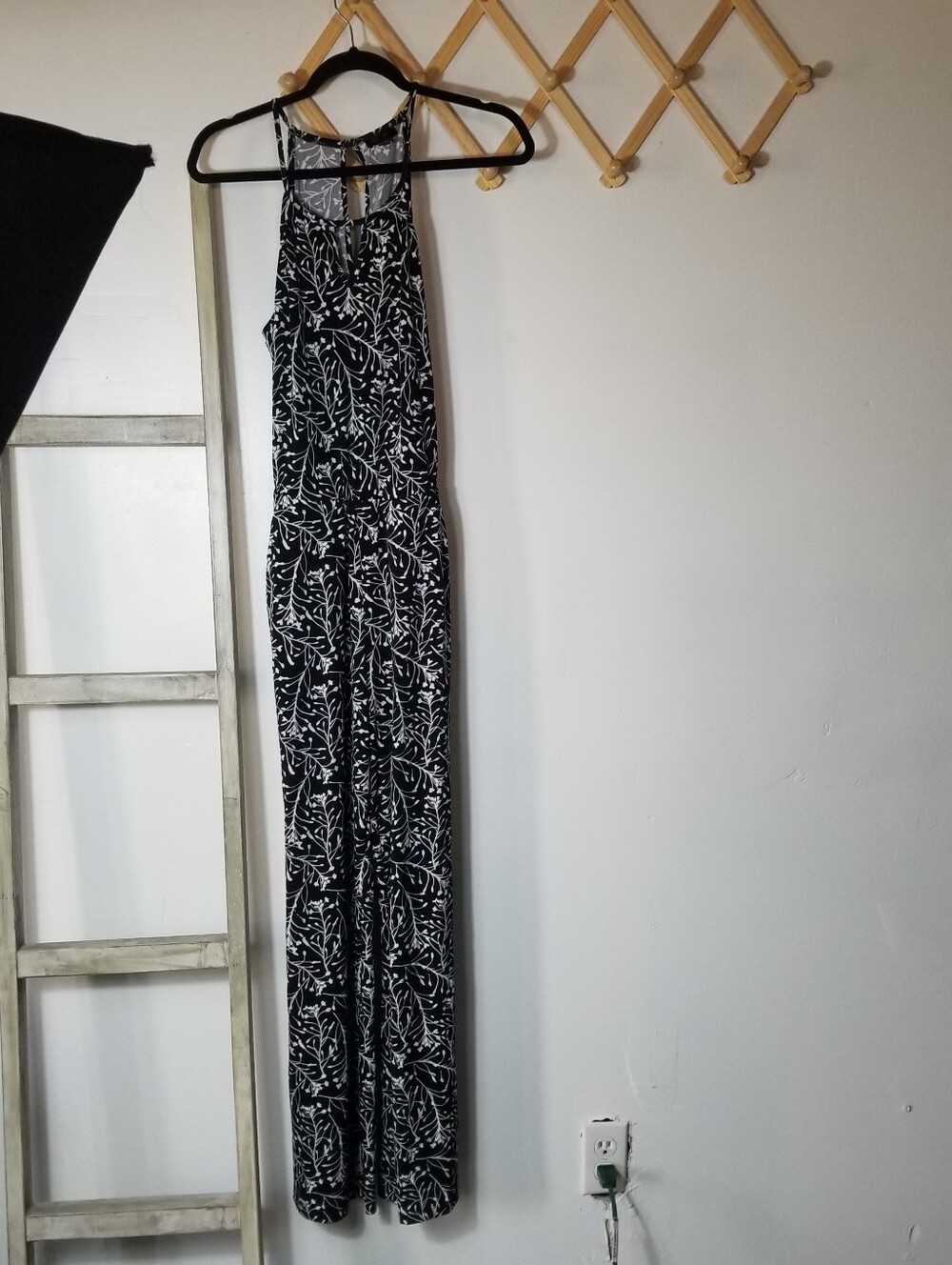 GOLDRAY WOMEN'S BLACK AND WHITE JUMPSUIT SIZE SMALL